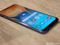 Unboxing Galaxy A30, Jagoan Baru Samsung di Harga Rp 3 Jutaan
