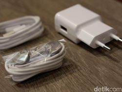 Unboxing Galaxy A30, Jagoan Baru Samsung di Harga Rp 3 Jutaan