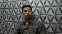 Foto: Wahyu ditangkap tim gabungan dari Polres Kabupaten Gowa diback up oleh Resmob Polda Sulsel saat berpura-pura melihat jenazah korban di Rumah Sakit Bhayangkara Makassar pada Sabtu (23/3/2019). Dok. Istimewa