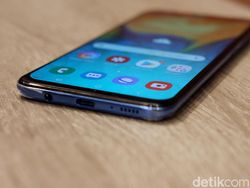 Unboxing Galaxy A30, Jagoan Baru Samsung di Harga Rp 3 Jutaan
