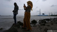 Pantai Bohai (Bhinor Harmoni) kian hari makin ramai oleh pengunjung.