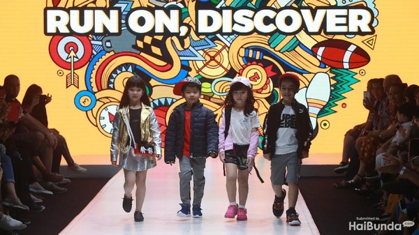 Gemas! Aksi Anak-anak Berlenggok di Catwalk dengan Gaya Trendi
