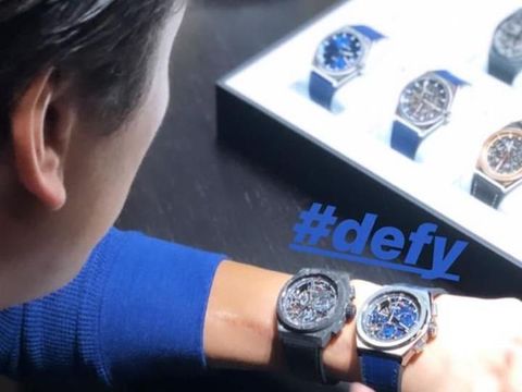 Reino Barack memakai jam tangan Zenith.