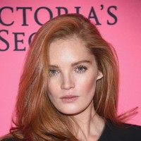 Rambut merah memang jarang ditemui, dan justru membuat sosok Alexina menjadi unik. Foto: Dok. Getty Images