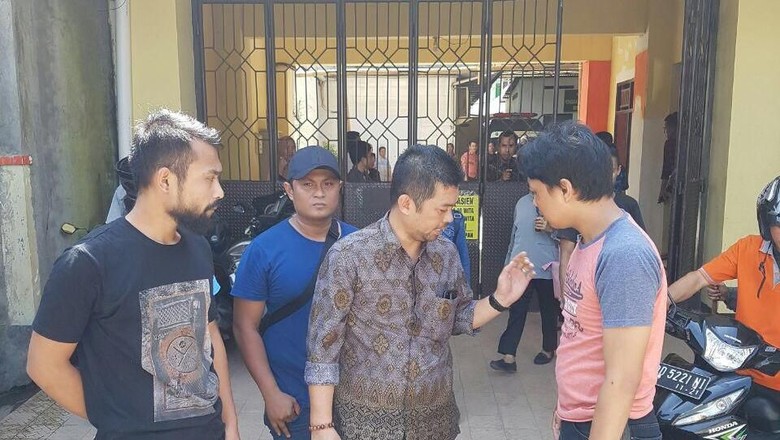 Di Duga Wahyu Pembunuh Wanita Berjilbab dalam Mobil