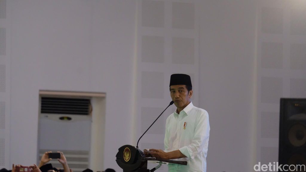 Jokowi di Magelang.