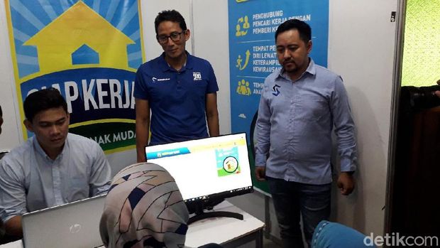 Usai Nyruput Kopi, Sandi Buka Rumah Siap Kerja OK OCE di Sleman
