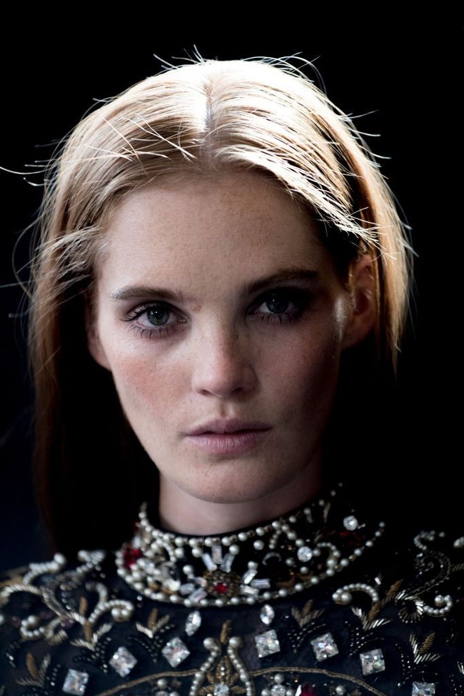 Karier Alexina dimulai sejak 2009, ketika seorang agensi model menemukannya. Alexina pertamakalinya berjalan di fashion show Burberry. Foto: Dok. Getty Images