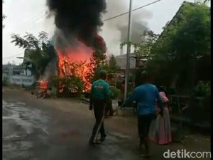 SPBU Mini di Bojonegoro Terbakar dan Meledak Saat Isi Tandon