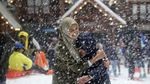 Serunya Bermain Salju di Trans Snow World Juanda