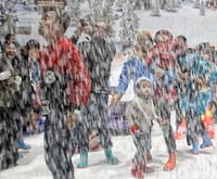 Mau Foto di Tengah Hamparan Salju? Yuk, Liburan Trans Snow World