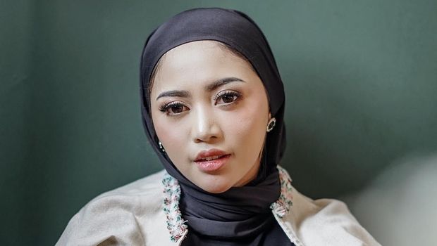 Rachel Vennya