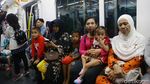 Warga Rela Antre Panjang Demi Naik MRT Jakarta