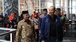 Foto Meriah Pembukaan Trans Snow World Juanda di Bekasi