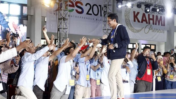 Sandiaga: Ngapain Cari Kerja? Kenapa Gak Ciptakan Lapangan Kerja?