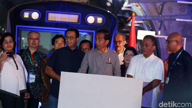 Resmi! Layanan Smartfren Terpasang di Rute MRT