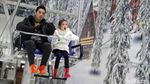 Serunya Bermain Salju di Trans Snow World Juanda