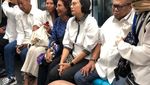 Ditemani Reza Rahadian, Ini Potret Jokowi Coba MRT Sebelum Peresmian