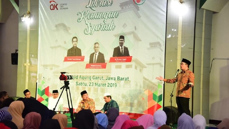 3 Akses Kredit yang Bebaskan Warga Jabar dari Rentenir 3 Akses Kredit yang Bebaskan Warga Jabar dari Rentenir