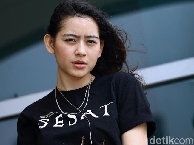 Laura Theux ternyata memiliki ayah berkebangsaan Prancis. Selama ini dirinya dibesarkan oleh sang ibu yang merupakan orang Bali. Foto: Dikhy Sasra/detikcom