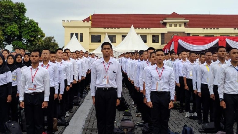 Ribuan Calon Anggota Polri Teken Pakta Integritas, Rekor Muri Dipecahkan Ribuan Calon Anggota Polri Teken Pakta Integritas, Rekor Muri Dipecahkan