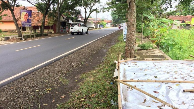 Motornya Tertimpa Baliho, Jukir di Ciamis Meninggal Usai Dirawat Motornya Tertimpa Baliho, Jukir di Ciamis Meninggal Usai Dirawat