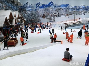 Rekomendasi Liburan Akhir Pekan, Main Salju ke Bekasi