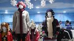 Serunya Bermain Salju di Trans Snow World Juanda