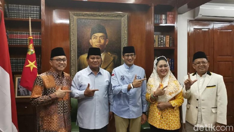Didampingi Titiek, Prabowo Kampanye Akbar di Makassar Hari Ini Didampingi Titiek, Prabowo Kampanye Akbar di Makassar Hari Ini
