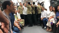 Presiden Jokowi kembali menjajal MRT sebelum acara peresmian. Foto: Deputi Bidang Protokol, Pers dan Media Setpres Bey Machmudin