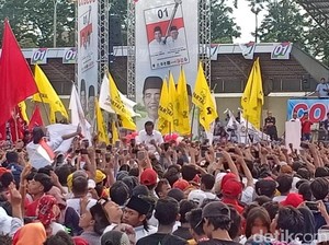 Didampingi Suharso Monoarfa, Jokowi Siap Kampanye di Serang
