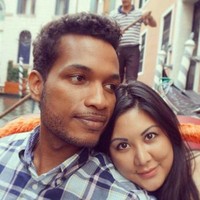 Ayah Angeline tak merestui pernikahan putrinya dengan pria bernama Jedidiah Francis.  Angeline dan Francis bertemu saat mereka sekolah di Oxford, Inggris. Francis bekerja sebagai peneliti data. Saking tak setujunya, Khoo Kay Peng sampai mengancam Angeline dengan mengatakan putrinya tidak mendapat warisan bila tetap menikahi Francis. Foto: Dok. Facebook, Instagram Angeline Francis Khoo