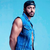 Melihat fisiknya yang macho dan tampan, tak akan ada yang menyangka bahwa Laith Ashley terlahir sebagai wanita. Laith Ashley menjalani kehidupan masa kecilnya seperti anak-anak pada umumnya. Hanya saja ia lebih tomboy dan tak mau memakai atribut kewanitaan. Ketika usianya 24 tahun, Laith menjalani transisi secara medis. Ia mengonsumsi testosteron dan melakukan mastectomy. Foto: Dok. Instagram @LaithAshley