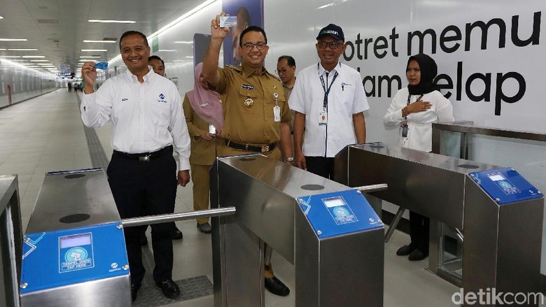 DPRD DKI Putuskan Tarif MRT Rp 8.500, Anies: Masih Fase Pembahasan DPRD DKI Putuskan Tarif MRT Rp 8.500, Anies: Masih Fase Pembahasan