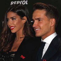 Nadia pun kerap diajak Denis Suarez ke acara formal dan berpose di karpet merah. Foto: Instagram @nadiavilesgarcia