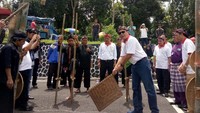 Permainan tradisonal khas orang sunda itu sudah hampir punah, dikarenakan dengan kian maraknya permainan modern yang perlu dilestarikan. Foto: dok. Pemkab Tasikmalaya