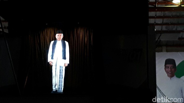 Launching Kampanye Hologram, Maruf Amin: Ini Buatan Anak Bangsa Launching Kampanye Hologram, Maruf Amin: Ini Buatan Anak Bangsa