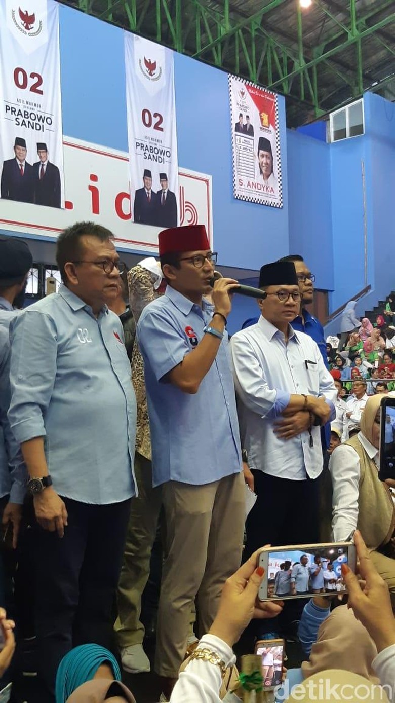 Sandiaga Janji Bangun Wisata Religi di Jakarta Utara Sandiaga Janji Bangun Wisata Religi di Jakarta Utara