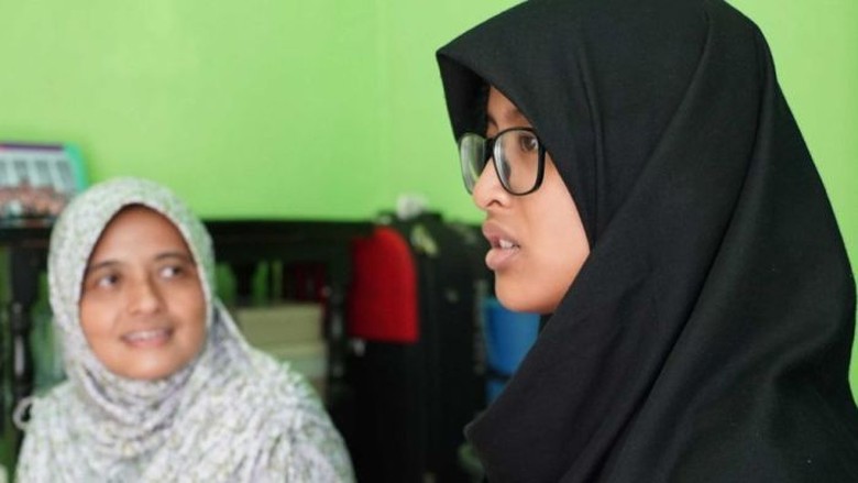 Nur Dhania Menyesal Telah Yakinkan Keluarganya ke Suriah Nur Dhania Menyesal Telah Yakinkan Keluarganya ke Suriah