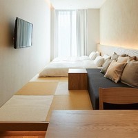 Bangunan 13 lantai tersebut terdiri dari 79 kamar. Dari segi desain interior, penampilannya tak jauh-jauh dari estetika desain Muji yang minimalis, sederhana, bersih dan fungsional. Foto: Dok. Muji