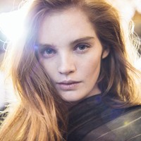 Alexina Graham ternyata adalah seorang balerina. Hampir 12 tahun ia belajar menari balet. Aku mulai latihan balet sejak usiaku enam tahun dan itu membuatku lebih percaya diri, ungkap Alexina. (Foto: Getty Images)