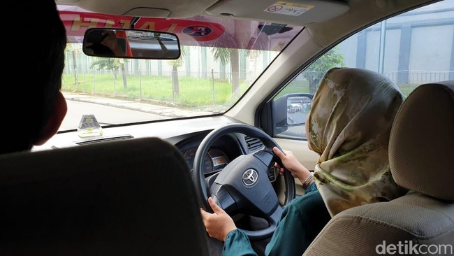 Terpopuler: Sejarah RI Pakai Setir Kanan, Polisi Nyamar Jadi Ojol