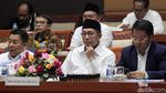 Ekspresi Menag Lukman Saat Rapat Bareng DPR