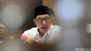 Ekspresi Menag Lukman Saat Rapat Bareng DPR