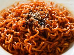 Gara-gara Makanan, 5 Orang Ini Harus Berakhir di Rumah Sakit