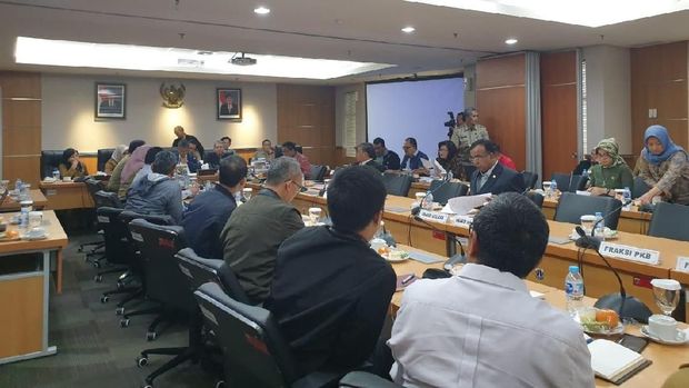Sah! Tarif Rata-rata MRT Jakarta Rp 8.500, LRT Rp 5.000