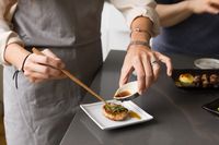 Makan Okonomiyaki Buatan Sendiri, Wanita Ini Dilarikan ke RS