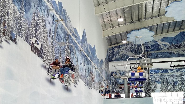 Trans Snow World Bekasi (Annisa Karneysia/HaiBunda) Trans Snow World Bekasi (Annisa Karneysia/HaiBunda)