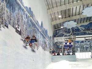 Liburan Akhir Pekan, Main Salju di Bekasi Yuk!