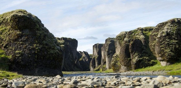 Fjadrargljufur Canyon jadi populer setelah jadi lokasi syuting video klip Justin Bieber. Foto: Halldor KOLBEINS / AFP Fjadrargljufur Canyon jadi populer setelah jadi lokasi syuting video klip Justin Bieber. Foto: Halldor KOLBEINS / AFP